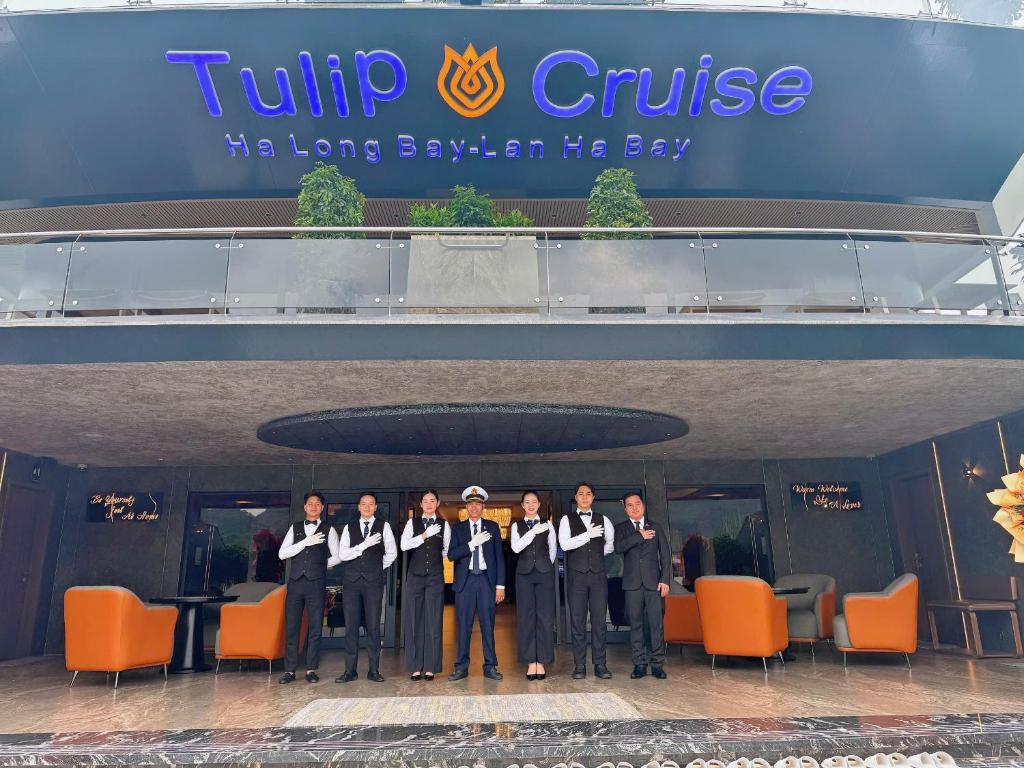 Tulip Cruise